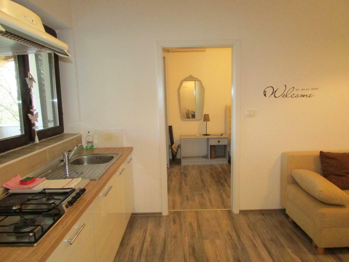 Apartment Karmen Umago Esterno foto