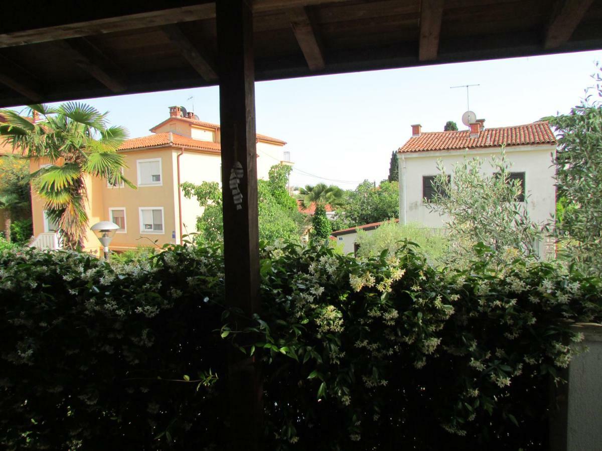 Apartment Karmen Umago Esterno foto